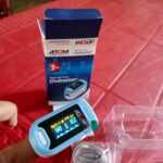Fingertip Pulse Oximeter Atom AT 875 Blood Oxygen Saturation MonitorFingertip Pulse Oximeter Atom 3